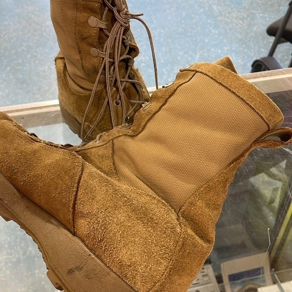 US ARMY COMBAT  Vibram  Lace Up Boots GORE-TEX Men’s Sz 10.5W BROWN/TAN SUEDE - Picture 16 of 16